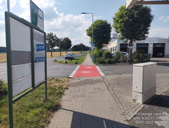 Wegzustand Radweg Wehrheim-Usingen, Einmndung Rudolf-Diesel-Strae