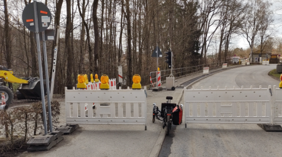 Straensperrung Bahnhof Saalburg, Beginn zur Saalburgsiedlung hin