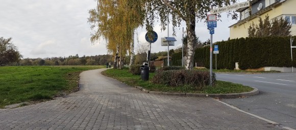 Radweg L3270 Eschbach - Michelbach - hier: Eschbach Ortsgrenze (Beginn/Ende)