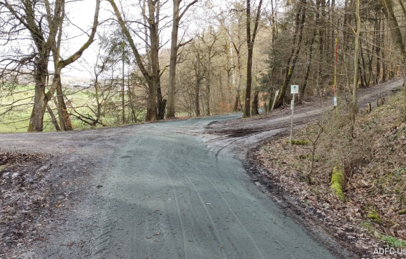 Wegzustand Wehrheim - Pfaffenwiesbach, Hhe Weier Stein