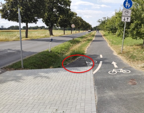 Wegzustand Radweg Wehrheim-Usingen, Hhe Ortsgrenze Wehrheim (Verkehrsfhrung)