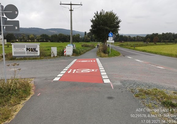 verbesserte Situation an der Einmndung Am Erlenbach - Obernhainer Weg